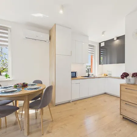 Apartman View Olimpijska Parking & Ac By Solarento